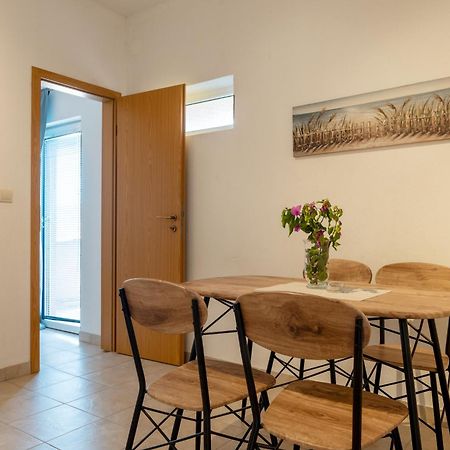 Sunsett2 Apartment สลาโน ห้อง รูปภาพ